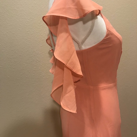 Peach colored dress - Picture 5 of 7